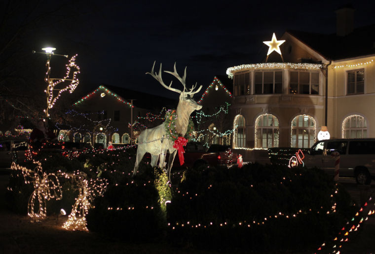 Elks Home Bedford Va Christmas Lights 2022 People Flock To Elks Home Lightning Ceremony For The Holidays | Archive |  Roanoke.com