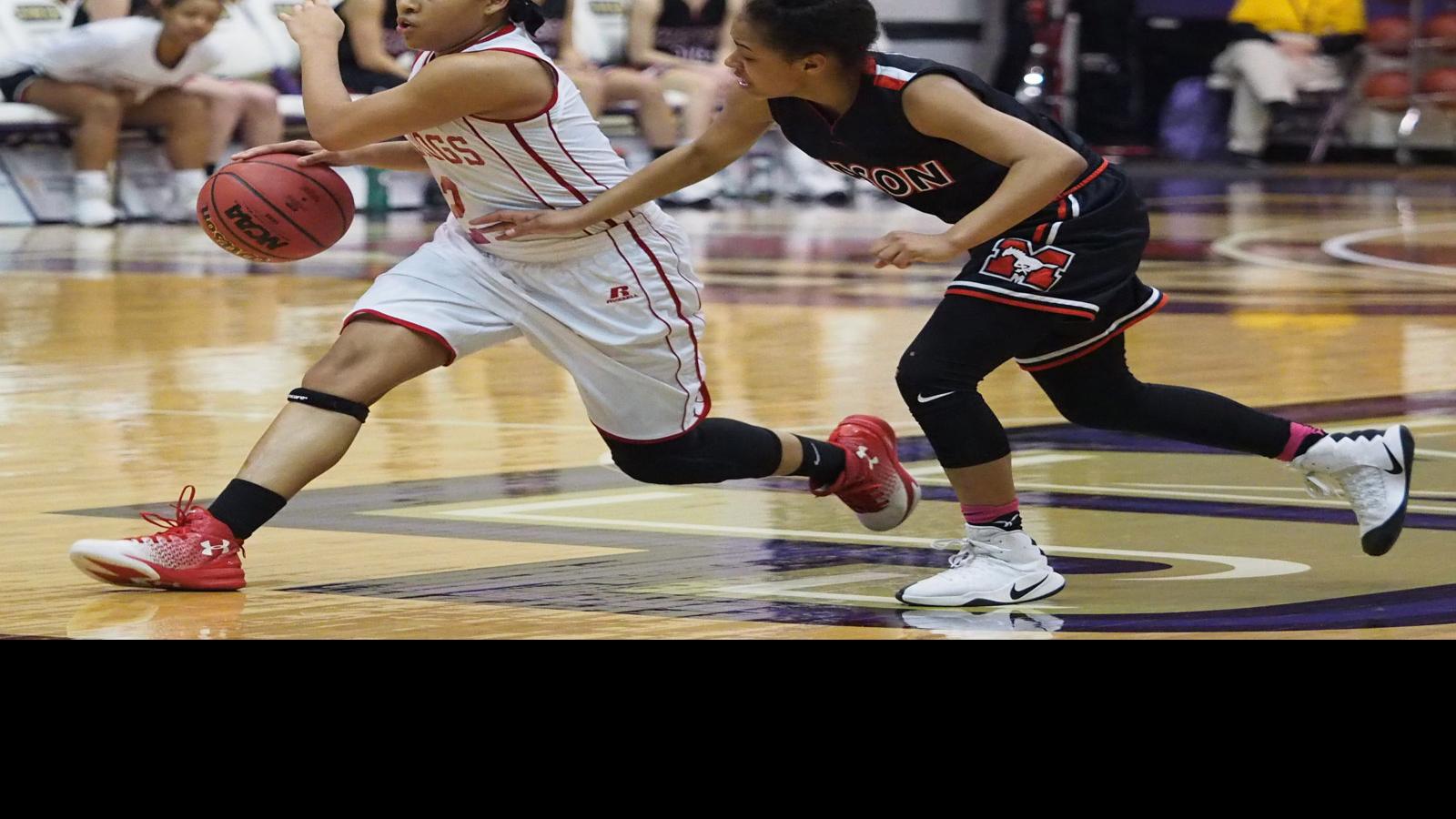 Jalexus Mitchell S Scoring Eruption Leads Martinsville To 2a Girls