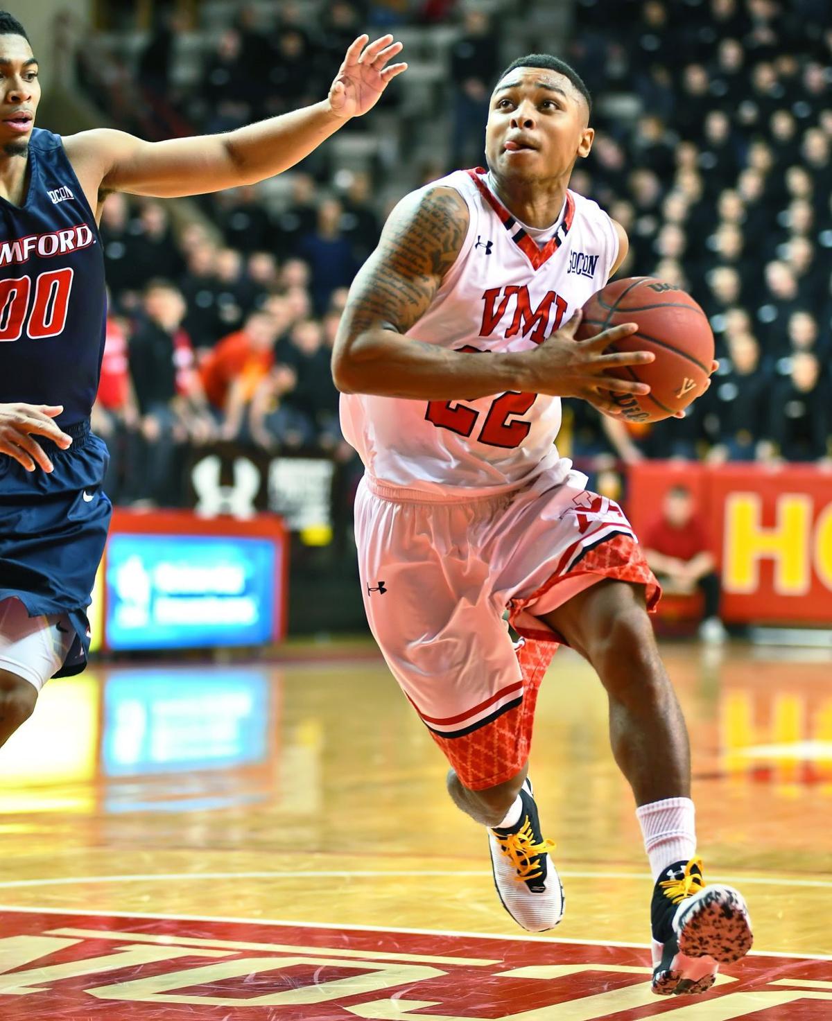 Shot At Buzzer Falls Short For Vmi Men S Basketball Qj Peterson