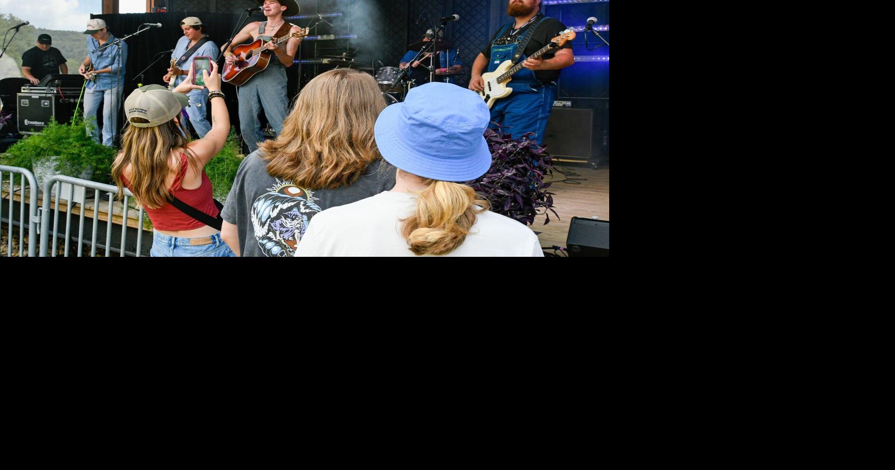 Thousands make their way to FloydFest 2025 Aurora