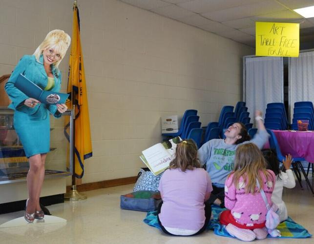 Imagination Library fundraiser with children