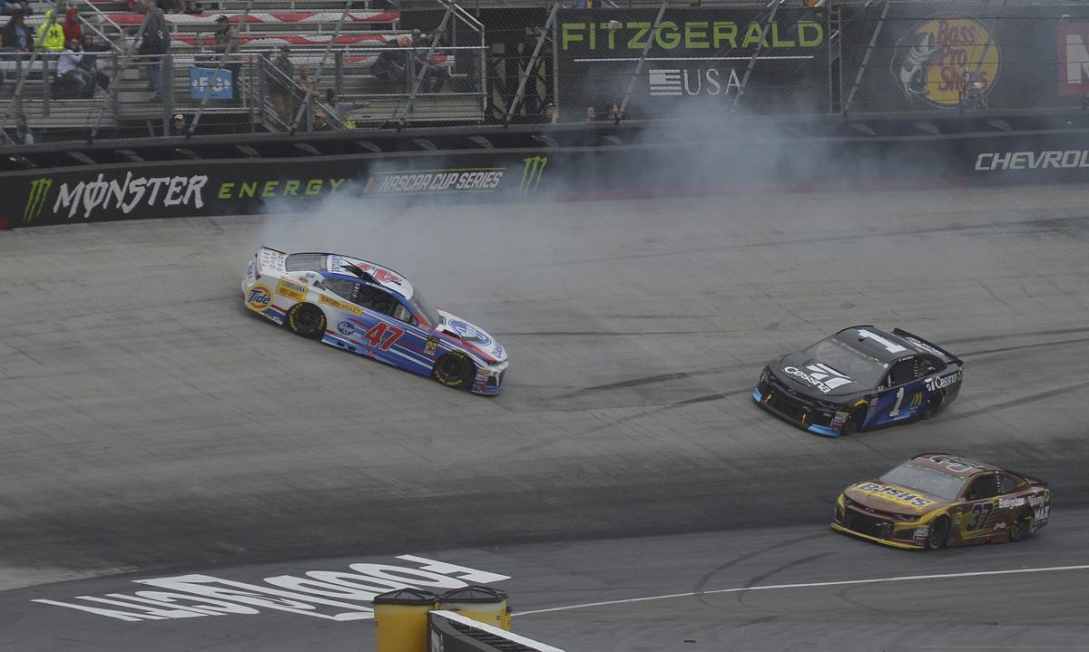 Weather Halts Bristol Nascar Race Forces Postponement National Roanoke Com