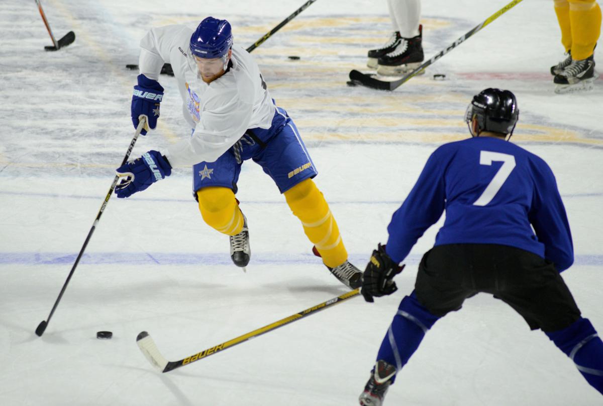 Roanoke Rail Yard Dawgs begin training camp | Gallery | roanoke.com