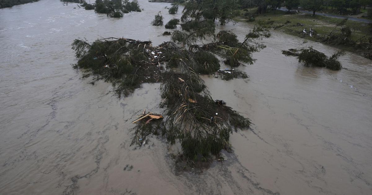 Image for article Understanding flood insurance, Biebers new album and a fact check | Hot off the Wire
