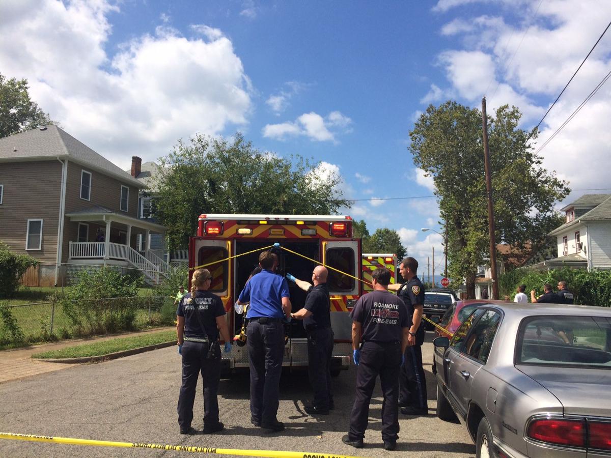 2 wounded in Roanoke shooting Crime & Courts