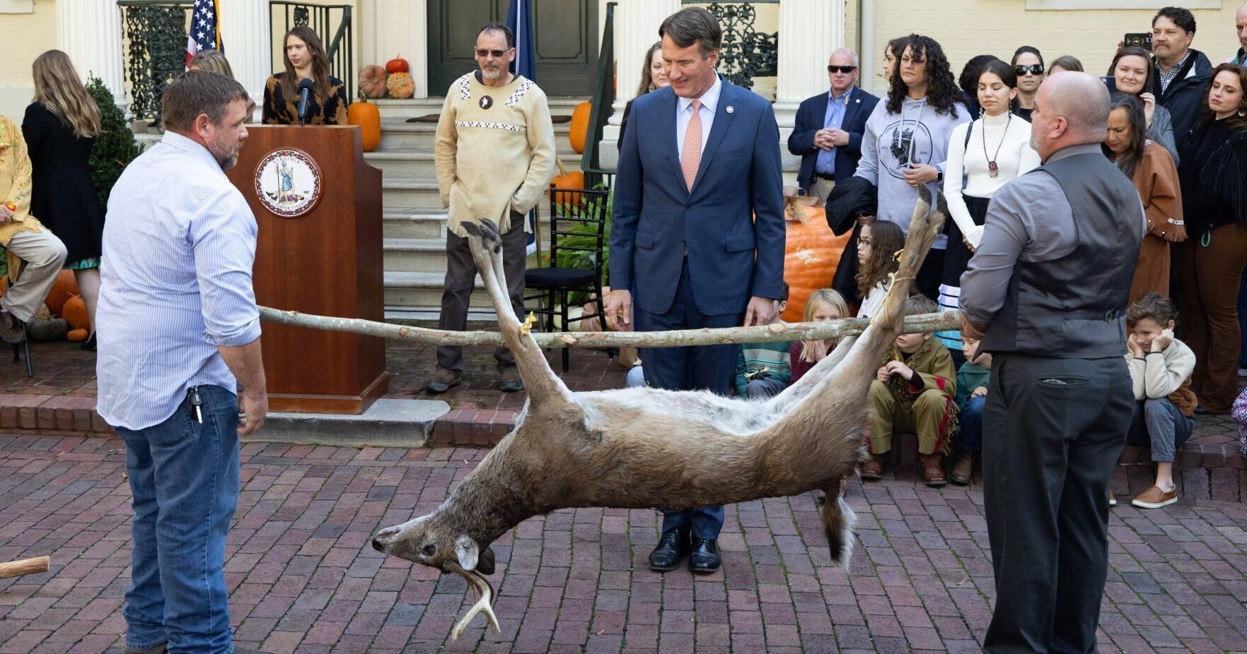 Virignia: 346 years of peace celebrated with a gift of deer - Vimarsana News
