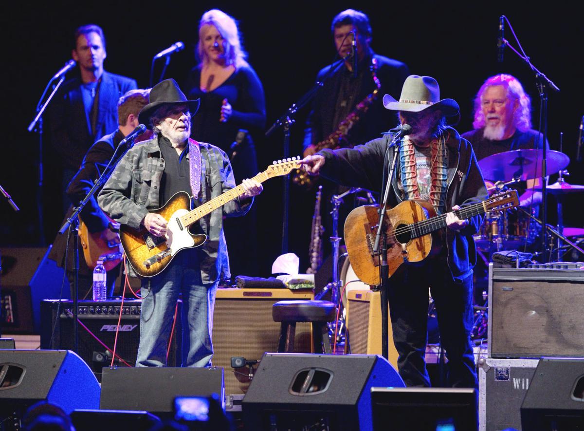 Willie Nelson and Merle Haggard in concert | Gallery | roanoke.com