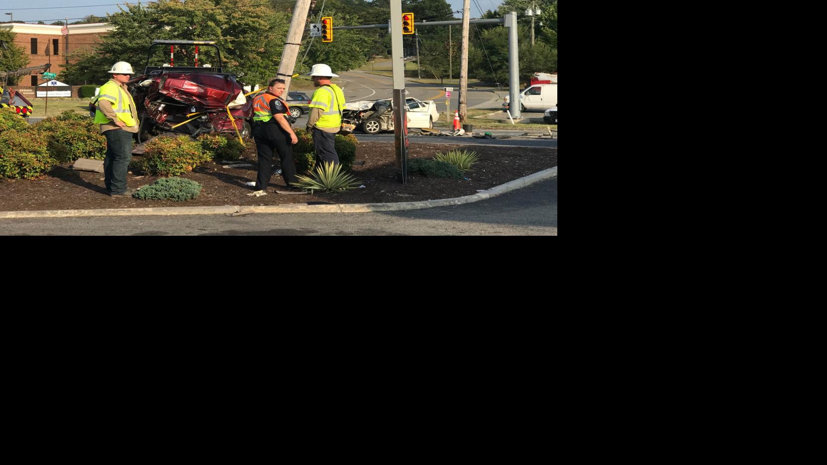 1 person killed in Roanoke County crash Local News