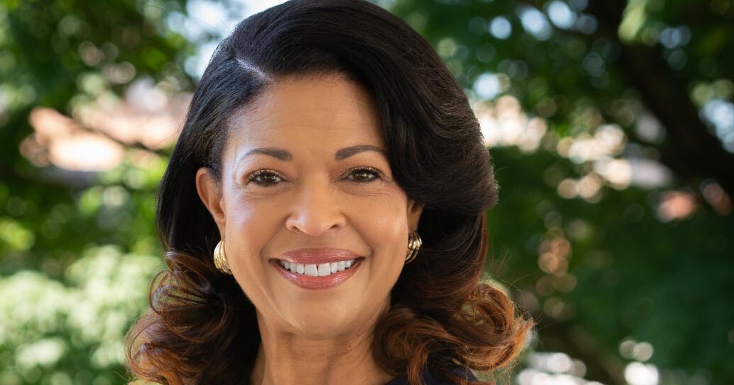 Roanoke School Board organizes search to replace superintendent