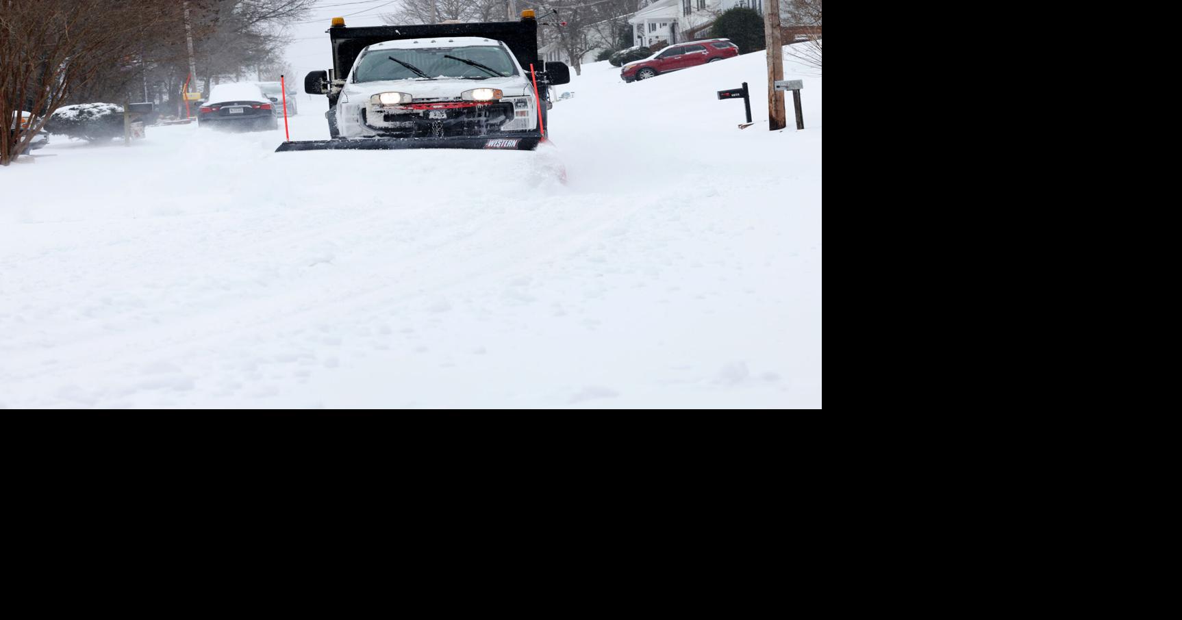 Live updates: Latest NWS forecast details Roanoke ice accumulation, high winds