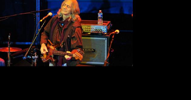 Longtime RatDog bassist Robin Sylvester has died - Vimarsana News