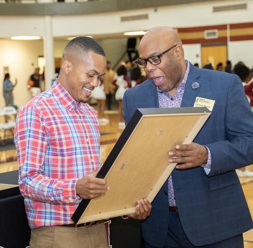 Dontavius Wright, Akil Baddoo inducted into Salem athletic Hall-of