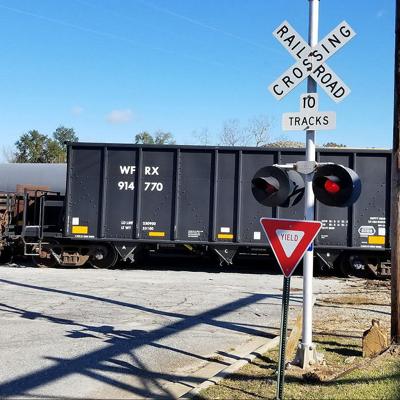 Albany City Commission holds public hearing on proposed closure of two rail crossings