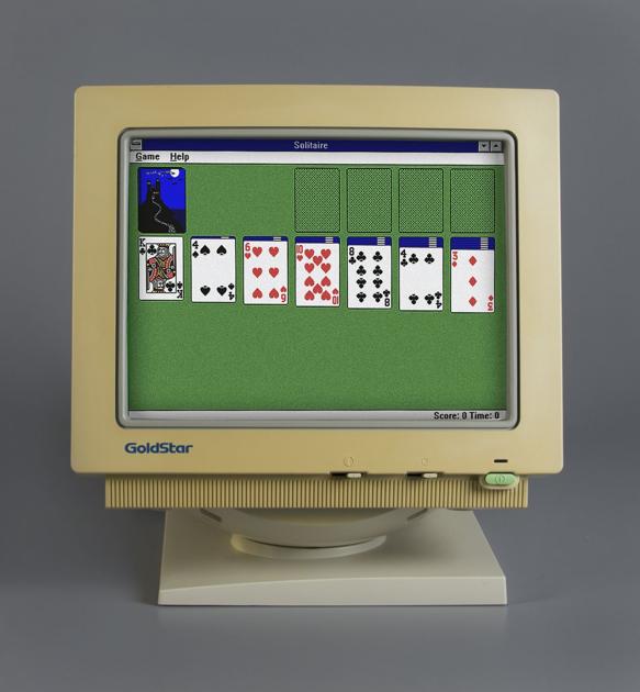 Microsoft Solitaire Has Been Clicked And Dragged Into The World