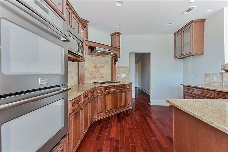 ON THE MARKET Expansive home in North Hampton subdivision Features