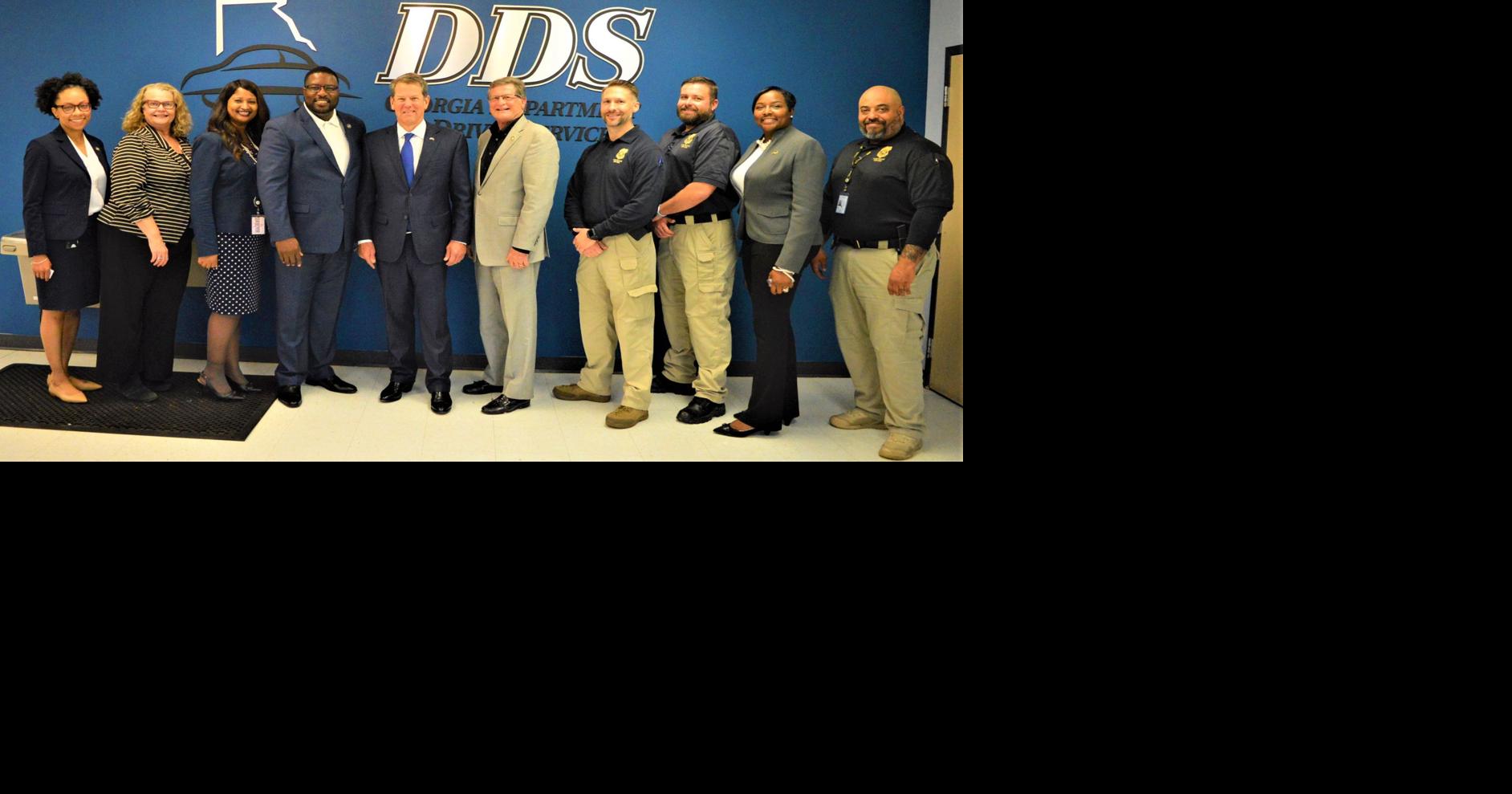 Governor Brian Kemp renews drivers license at Conyers Department of