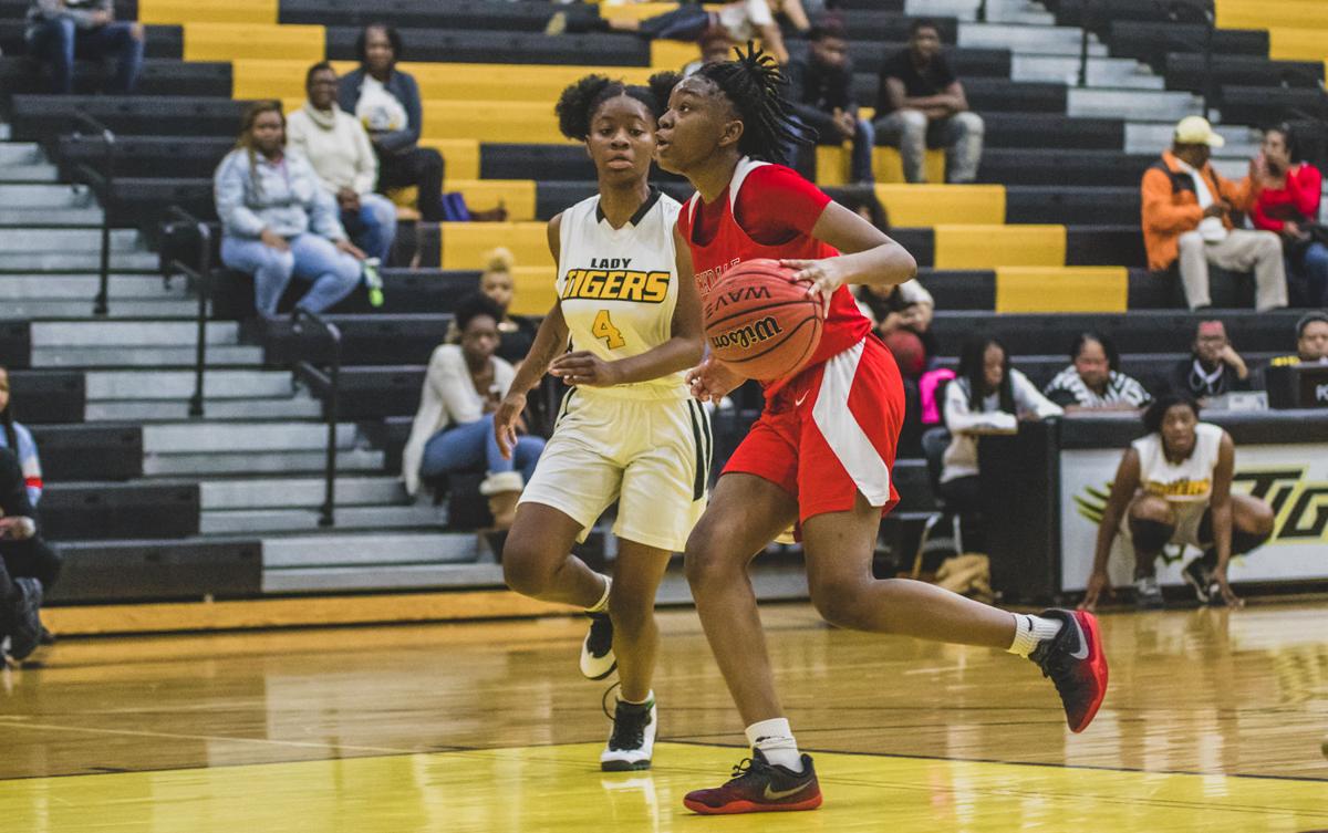 Rockdale S Shaquice May Scores 30 Points In Rout Of Alcovy 64 40