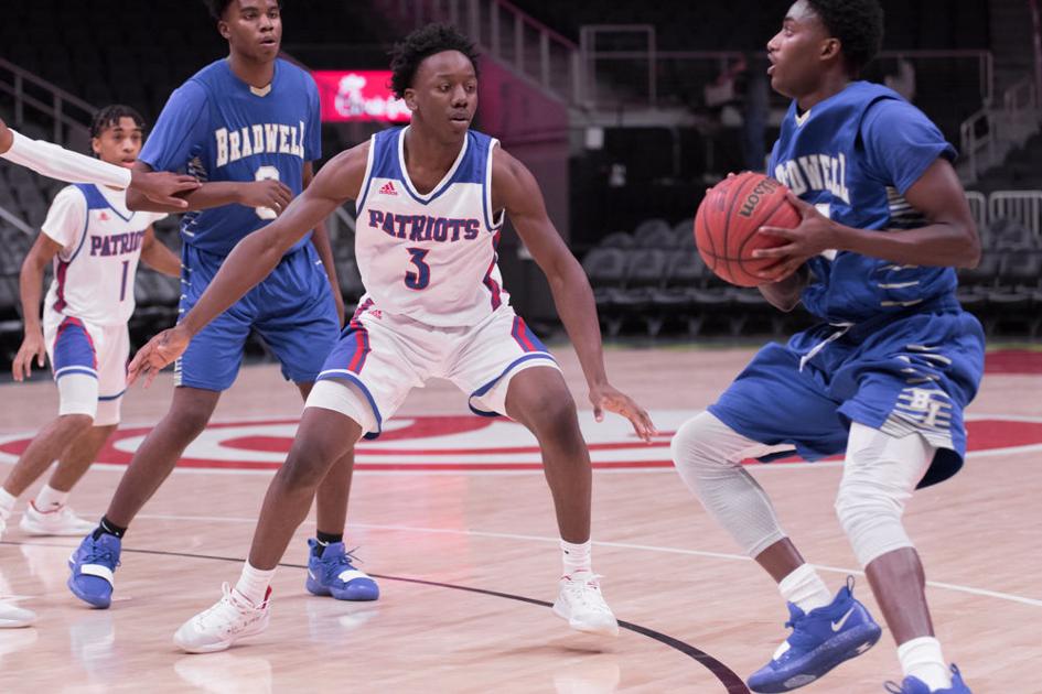 Heritage Leads Wire To Wire In 52 39 Win Over Bradwell Institute