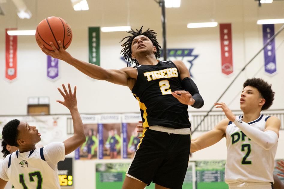 Alcovy Guard Jamal Donahue Commits To Brevard College Sports