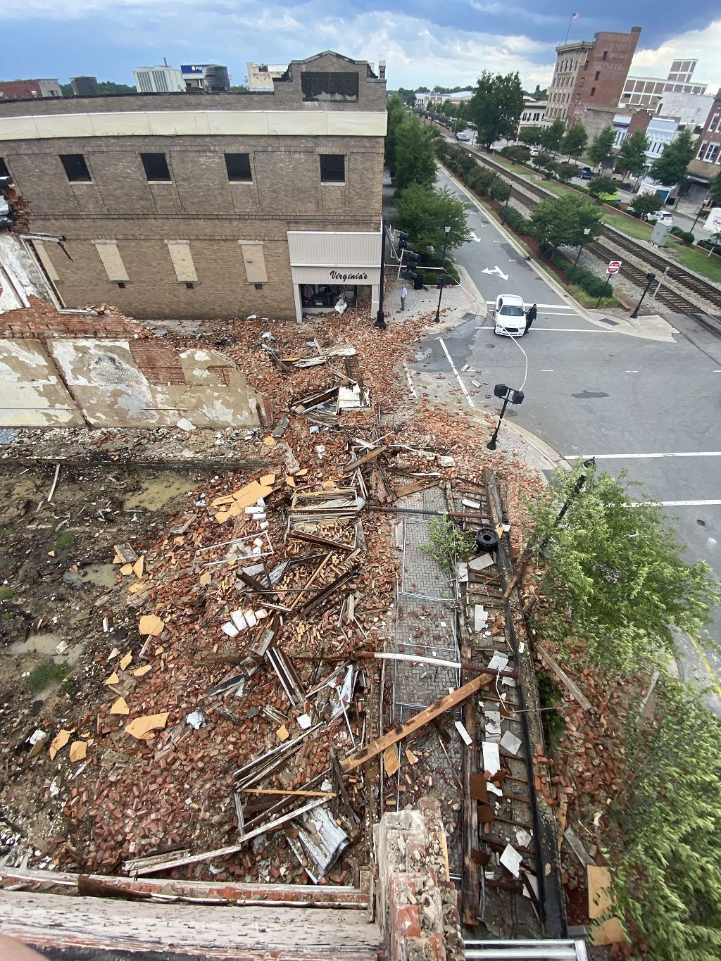 Contractor vows to reconstruct collapsed downtown building | Local News ...