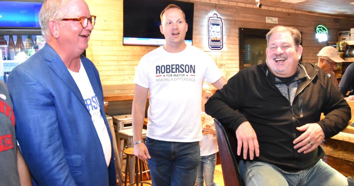 Roberson wins second term as mayor
