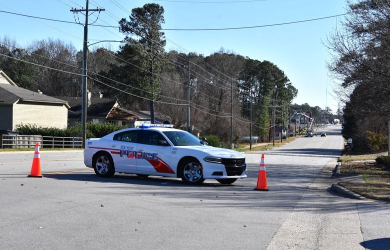 High winds cause isolated power outages across city | Local News ...