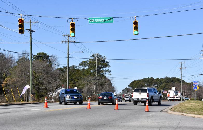 High winds cause isolated power outages across city | Local News ...