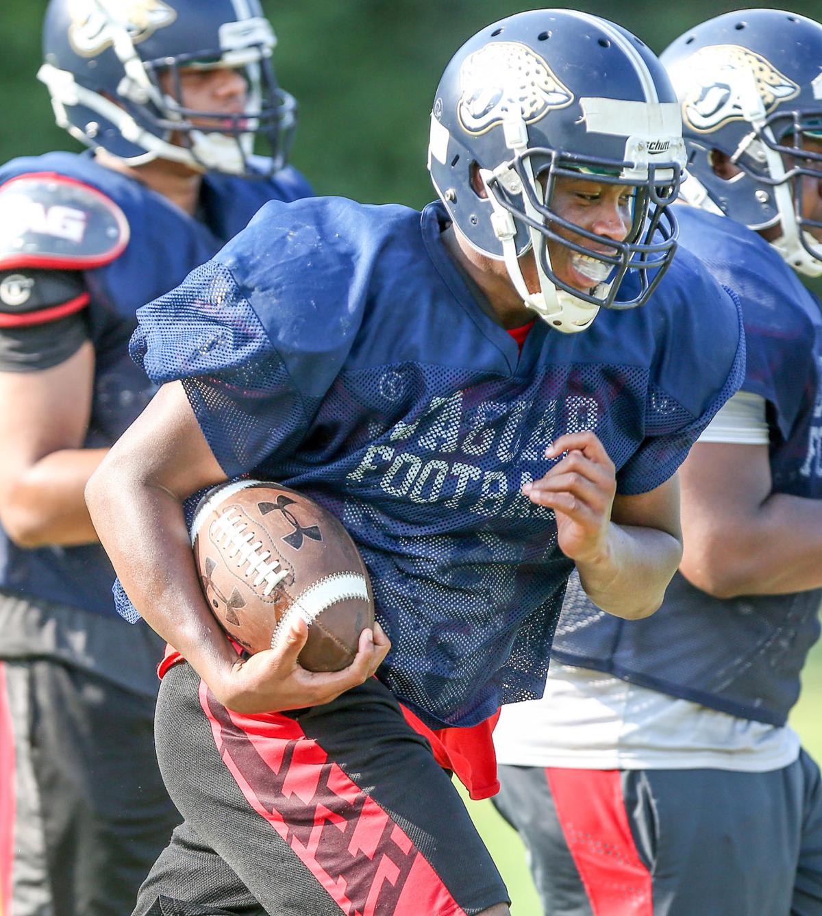 Hs Football Rocky Mount Prep Aims To Change Its Fortune High