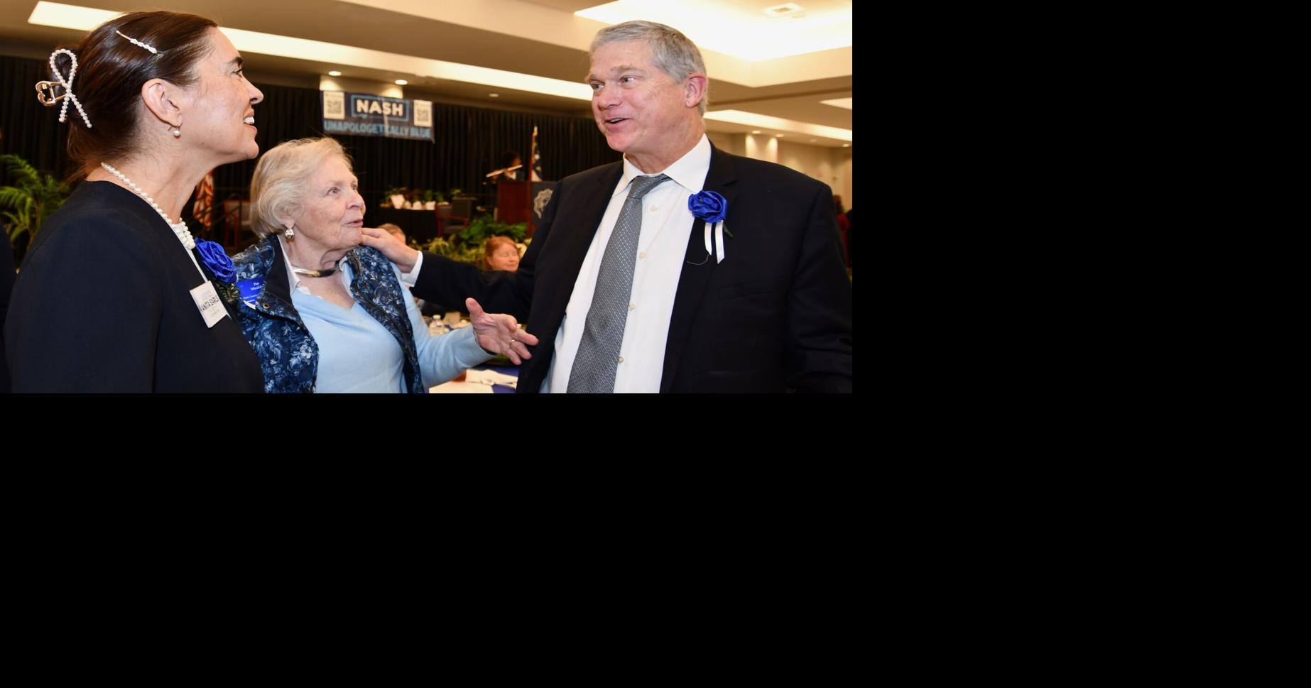Earls, Riggs among those on judicial benches honored at Dem's banquet ...