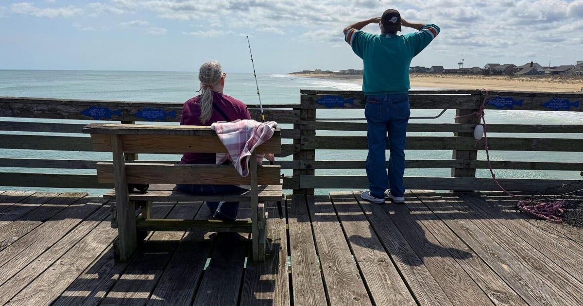 The anglers, ‘pier rats' and ‘pirate' of Avalon Pier