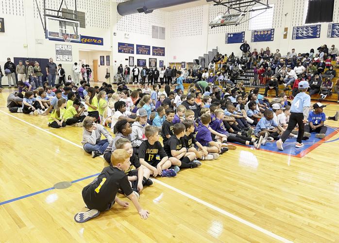 Red Oak Basketball League celebrates 42 years with tournament, awards