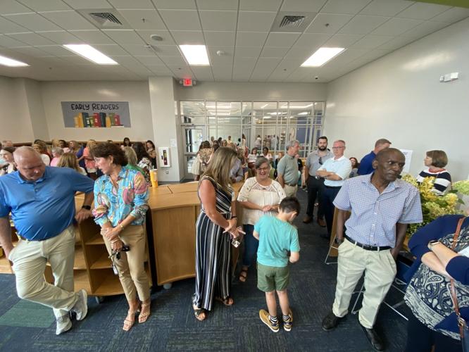 Ribbon cut at new Red Oak Elementary School Local News