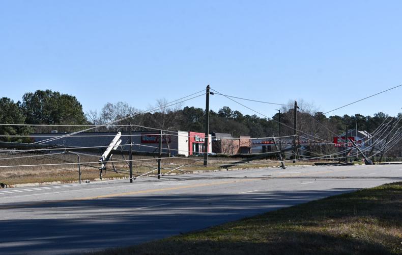 High winds cause isolated power outages across city | Local News ...