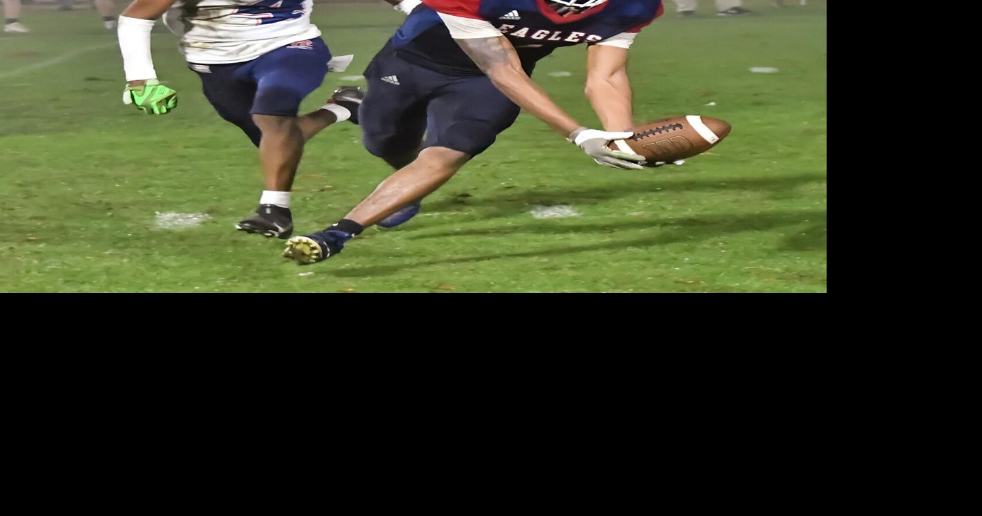 Eagles oust Patriots in NCISAA football playoffs; Firebirds, Knights