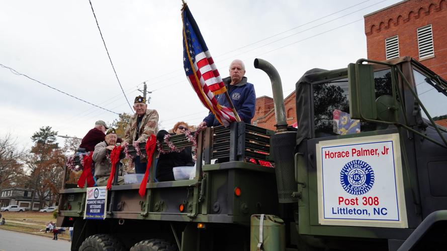Littleton Nc Christmas Parade 2022 Littleton Welcomes Christmas Season In With Parade | Local News |  Rrdailyherald.com