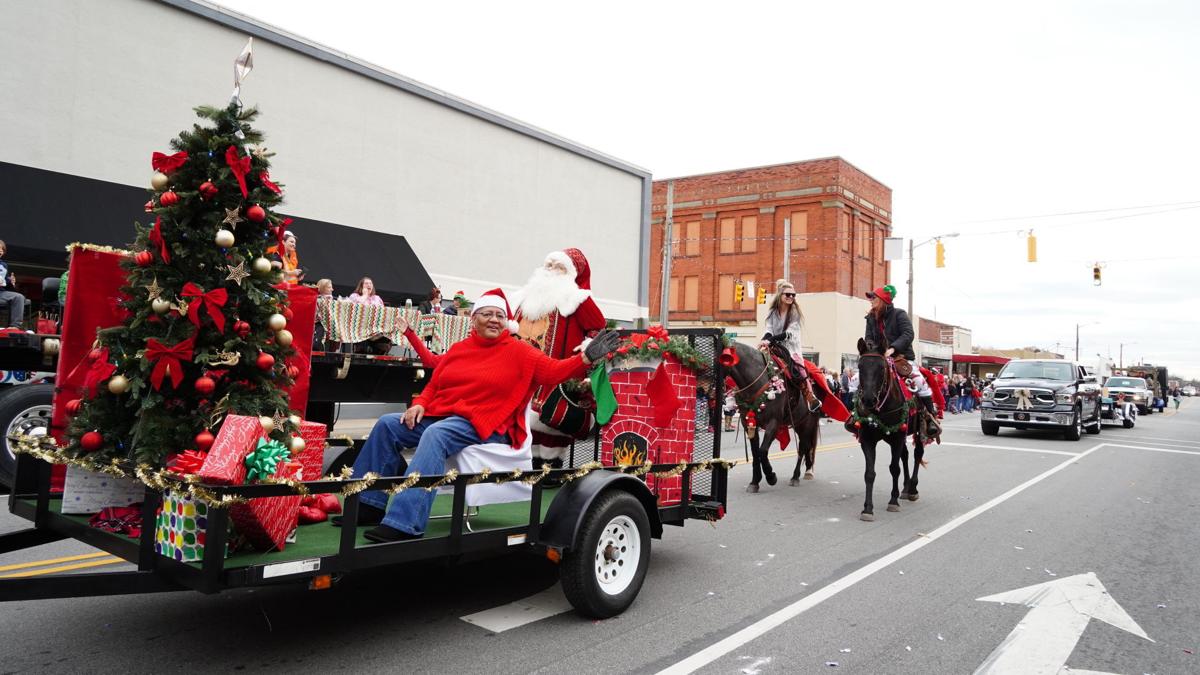 Roanoke Rapids Christmas Parade 2022 Celebrating Christmas In Roanoke Rapids | Local News | Rrdailyherald.com