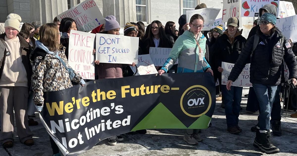 Vermont students rally against youth vaping at statehouse | Government | samessenger.com Vermont students rally against youth vaping at statehouse | Government | samessenger.com