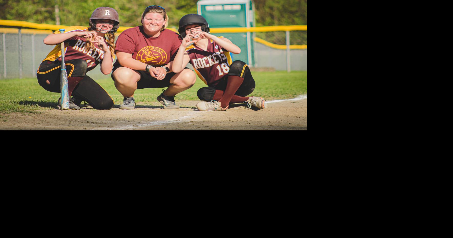 Rockets blast past Chargers; Sierra Derby earns win in the circle ...