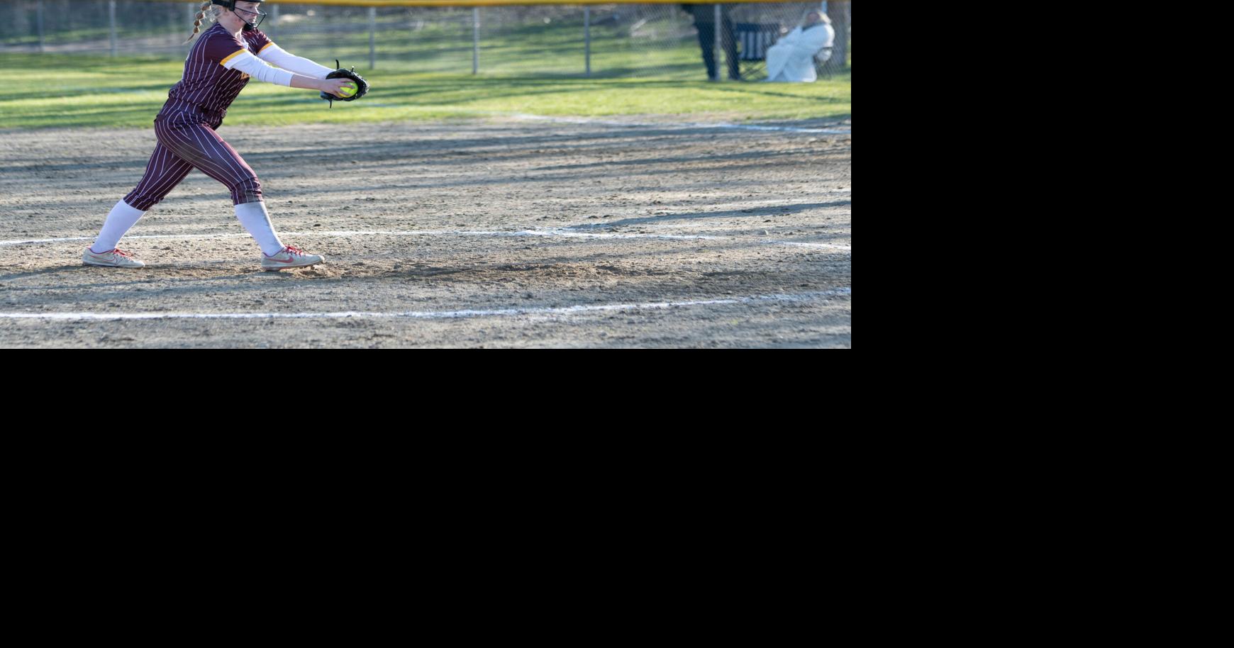 Rockets softball soars past Craftsbury | Sports | samessenger.com
