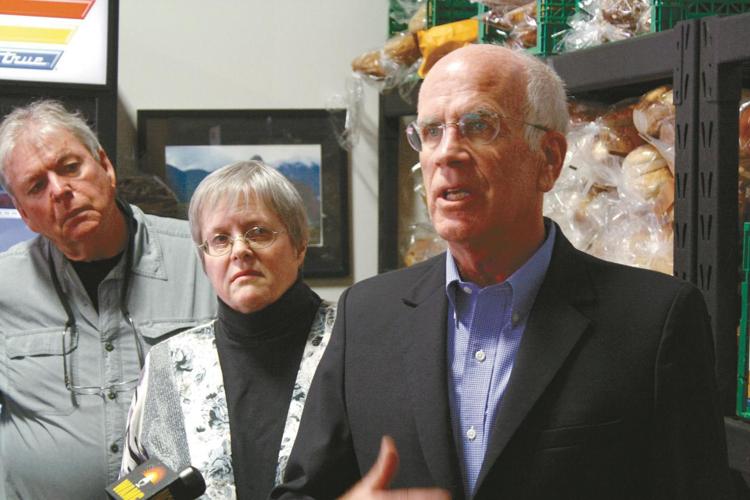 Rep. Peter Welch visits NorthWest Family Foods, 2017
