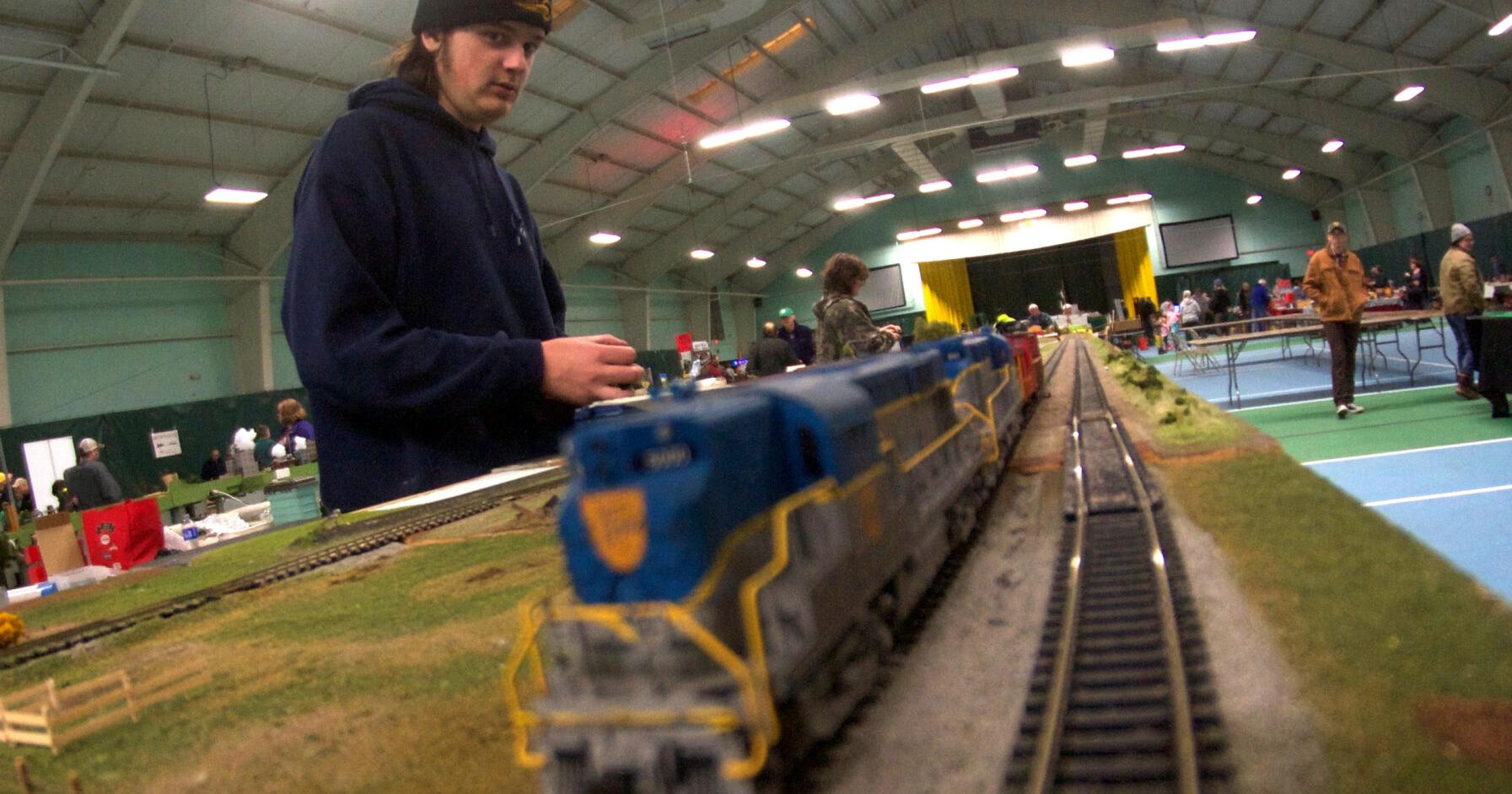 Northwestern Vermont Model Railroad Show brings out 850 - Vimarsana News