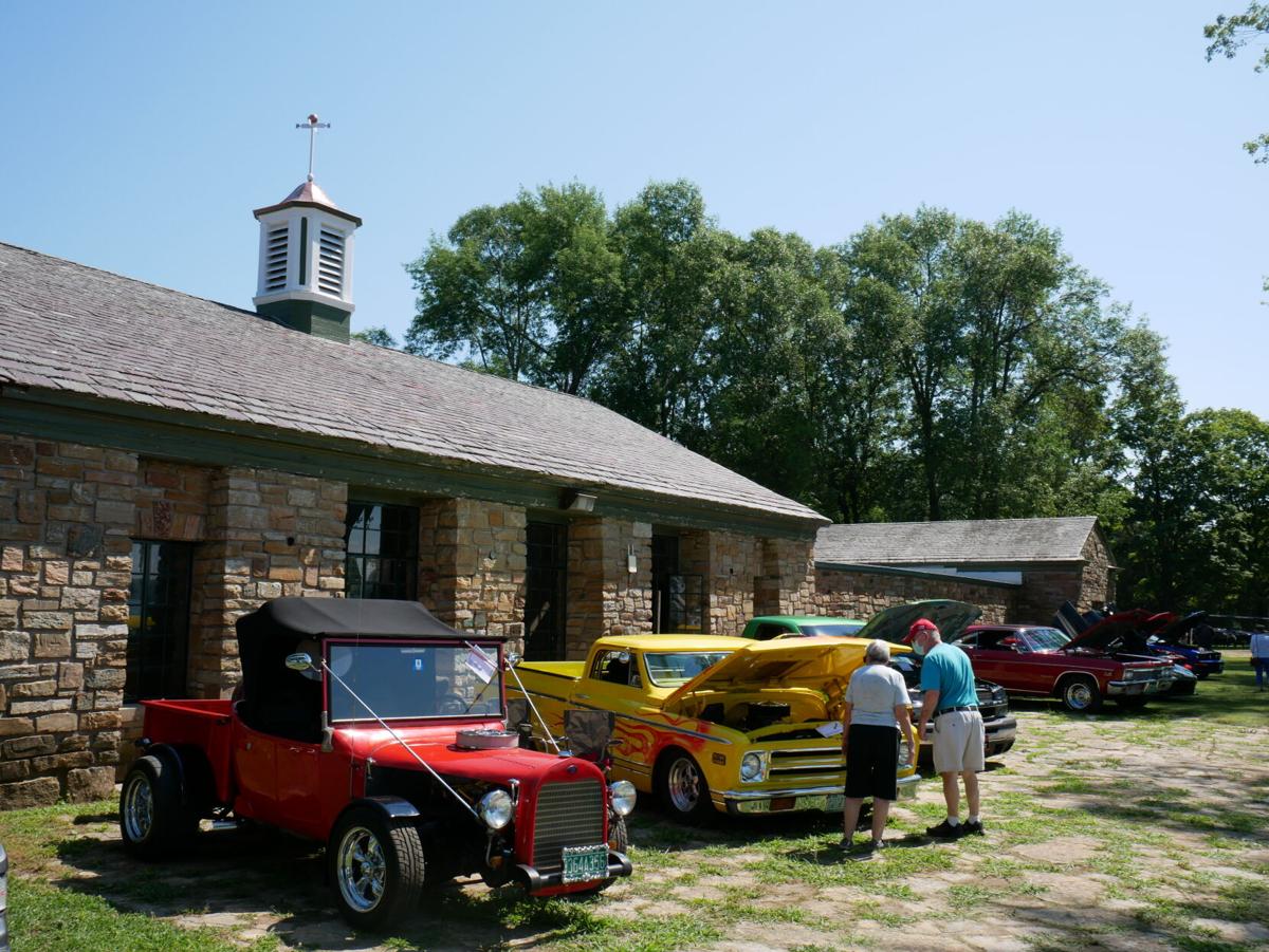 Cars Come To St Albans Bay For Second Annual Show News Samessenger Com