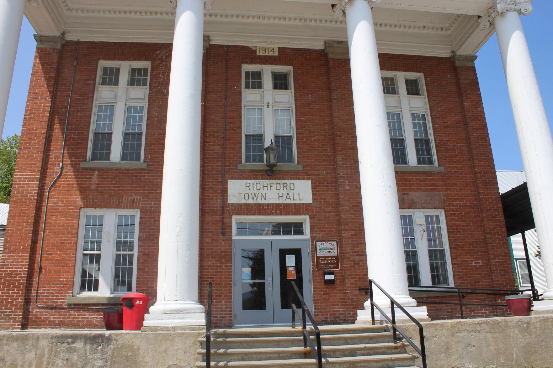 TOWN MEETING DAY RESULTS Richford passes all ballot questions