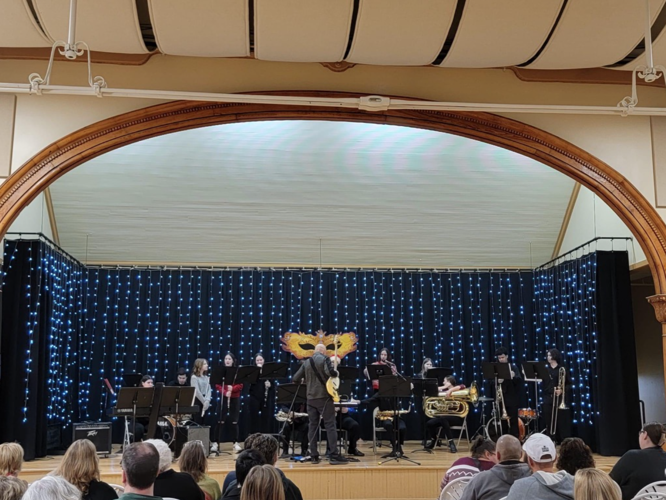 BFASt. Albans and MVU jazz bands perform during Festival of Trees