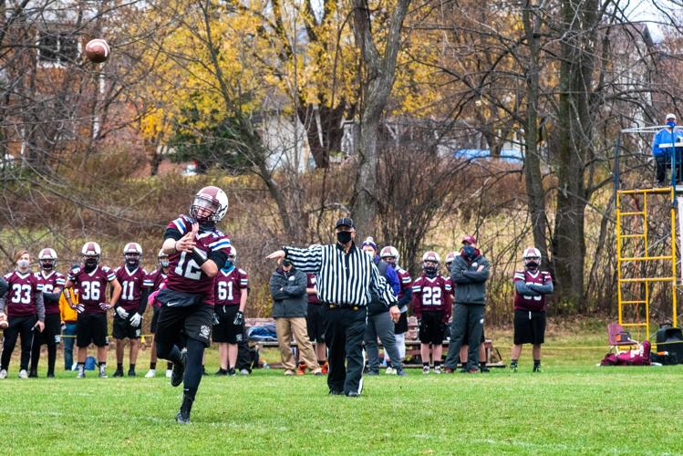 Fairfax football returns a strong senior class as tackle returns in