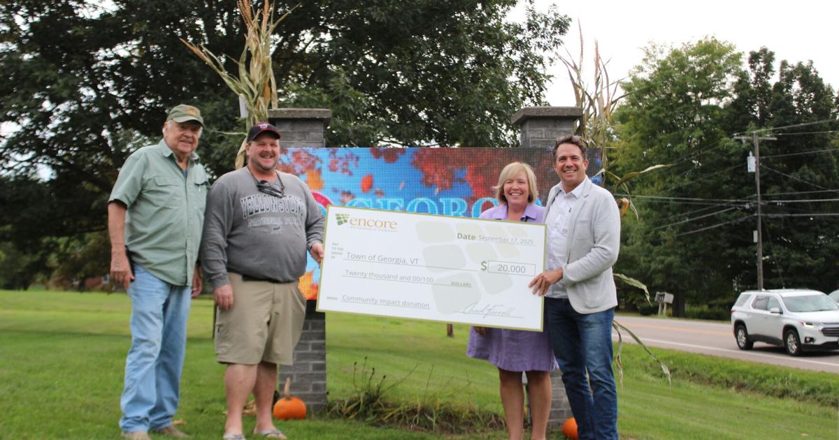 Georgia town office sports new sign courtesy of $20,000 donation