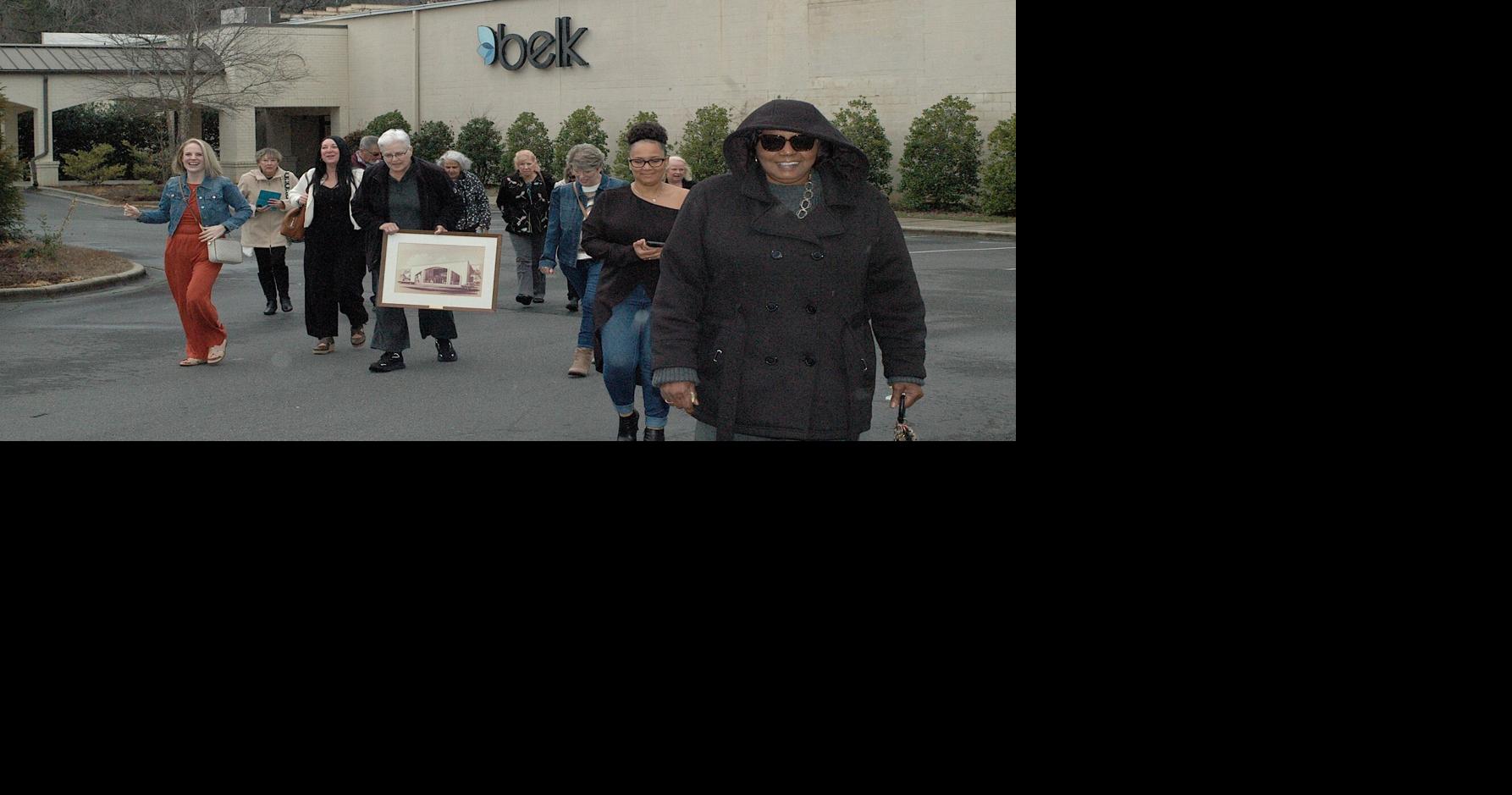 Retired, former Belk employees bid farewell to Sanford store