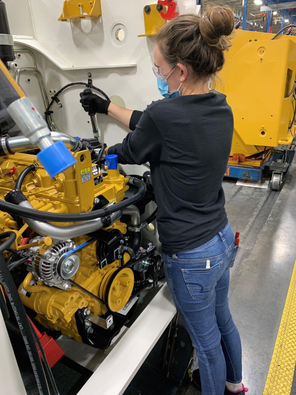 Caterpillar looks to fill 200 positions News