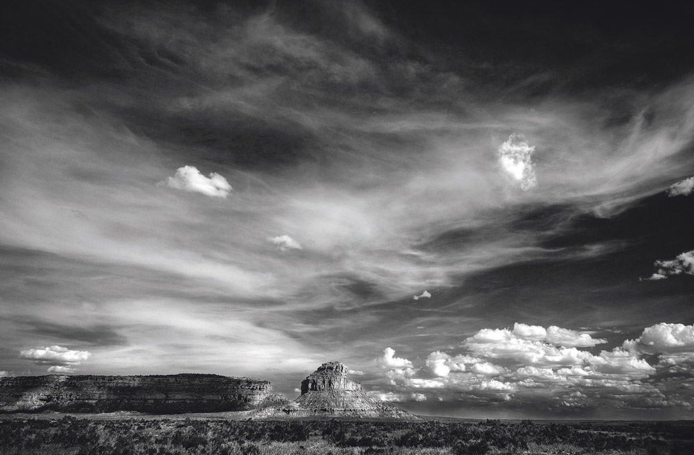 The center holds Enigmas endure at Chaco Canyon Art