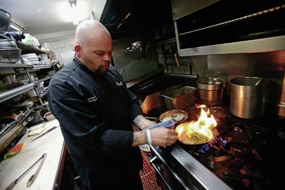 Once dealing drugs and guns, Santa Fe chef now shines on 'Chopped